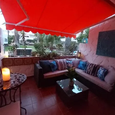 Tropical Garden View With Pool Apartmán