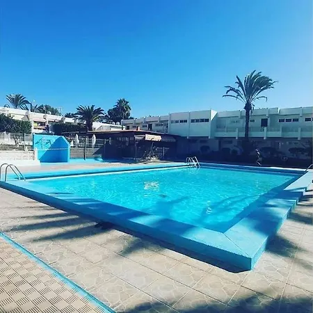 Tropical Garden View With Pool Апартаменты *