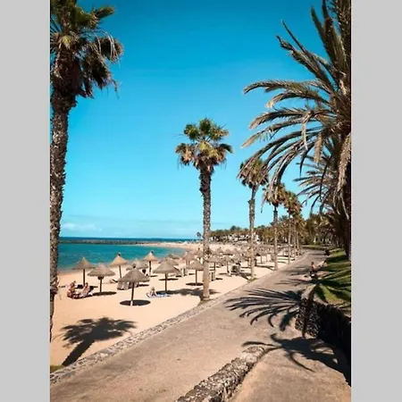 Апартаменты Tropical Garden View With Pool