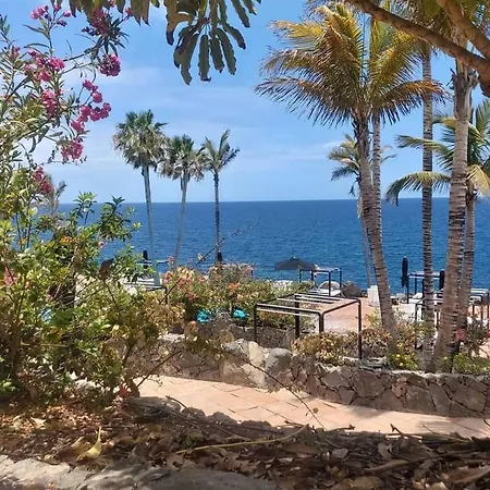 Tropical Garden View With Pool Апартаменты *