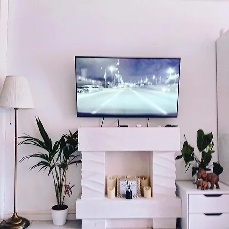 Tropical Garden View With Pool Апартаменты *