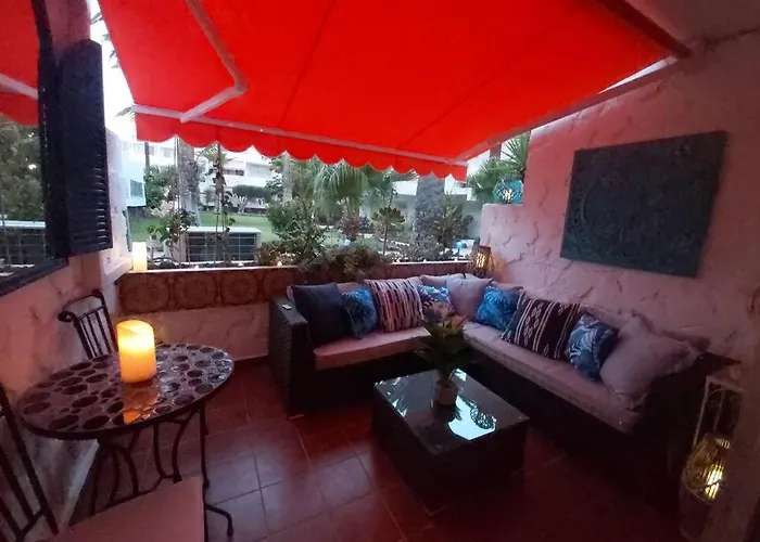 Tropical Garden View With Pool アパート